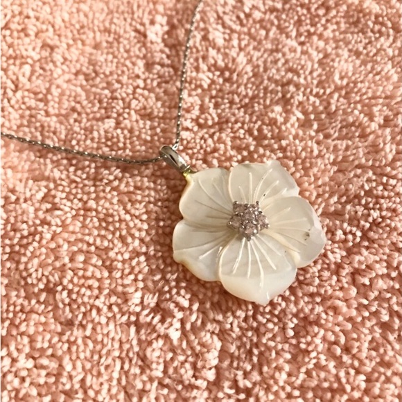 Vintage Necklace Carved Shell Flower Pink Gemstones - Picture 2 of 5